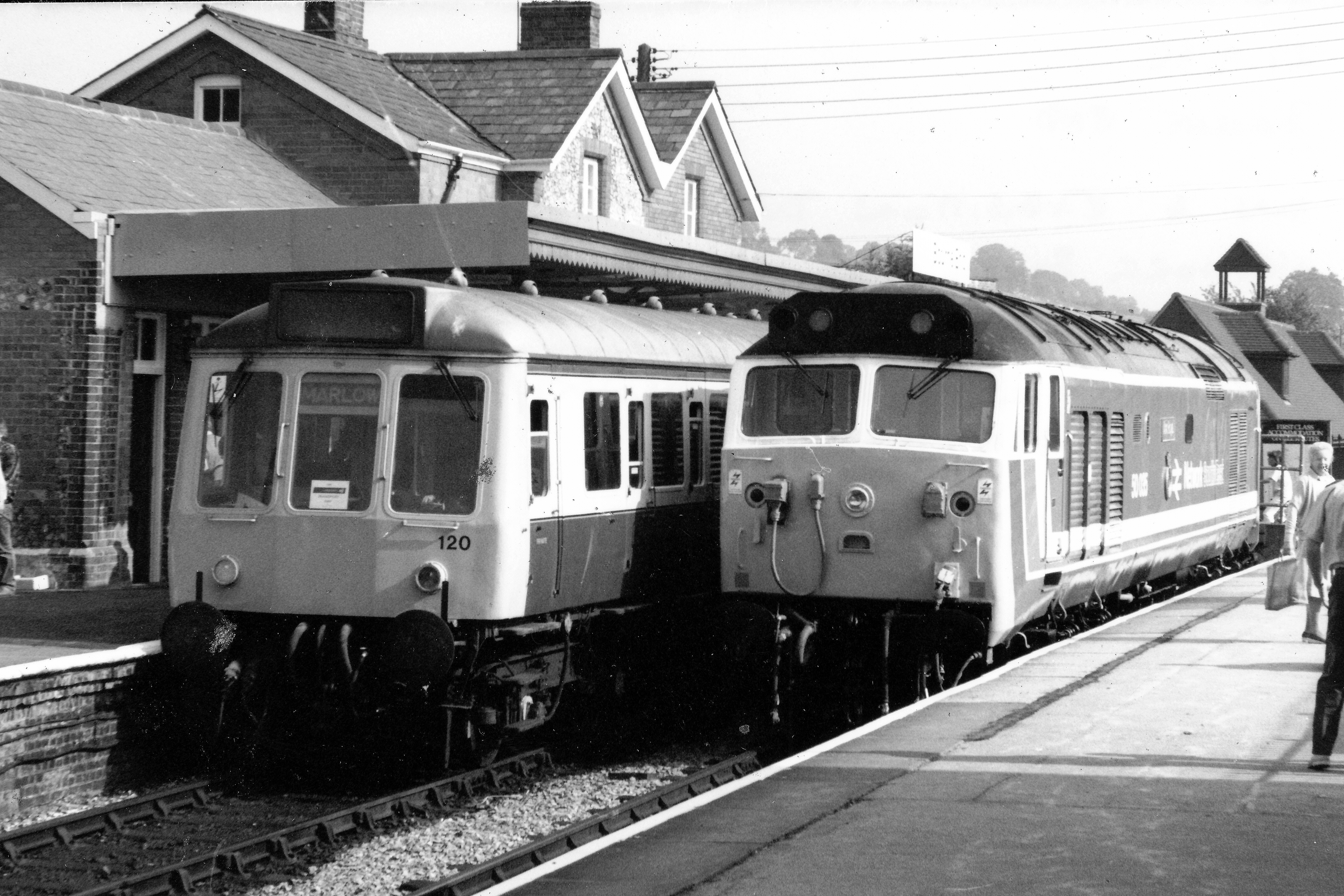 W55020 and 50035 'Ark Royal' at Bourne End.
